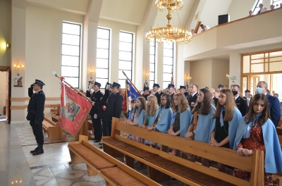 Przekazanie i poświęcenie wozu strażackiego dla OSP Dębowa_4